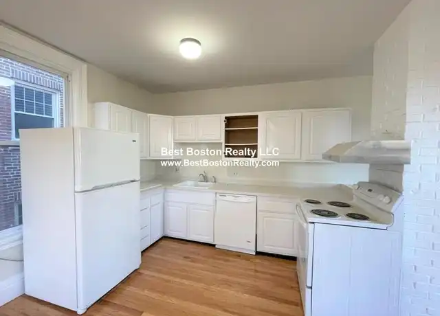 Property at 14 Chestnut St, Malden, MA, 02148, 4 beds, 2 baths, [object Object]