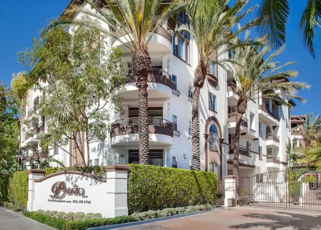 Property at 344 Hauser Blvd Unit 3-313, Los Angeles, CA, 90036, 2 beds, 2 baths, [object Object]
