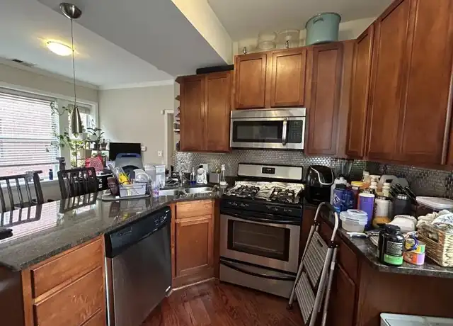 Property at 1621 W Wallen Ave, Chicago, IL, 60626, 1 bed, 1 bath, [object Object]