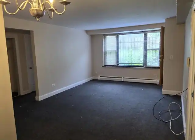Property at 7328 N Ridge Blvd, Chicago, IL, 60645, 1 bed, 1 bath, [object Object]