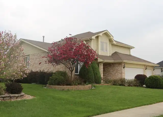 Property at 7810 Brookside Glen Dr, Tinley Park, IL, 60487, 4 beds, 2.5 baths, [object Object]