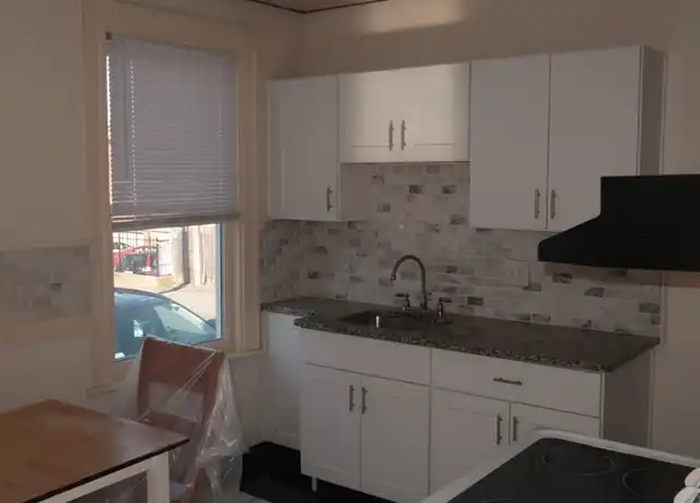 Property at 2 Meader Rd Unit 1, Everett, MA, 02149, 1 bed, 1 bath, [object Object]