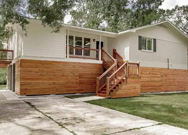 Property at 636 Castlewood St, Denham Springs, LA, 70726, 4 beds, 2 baths, [object Object]