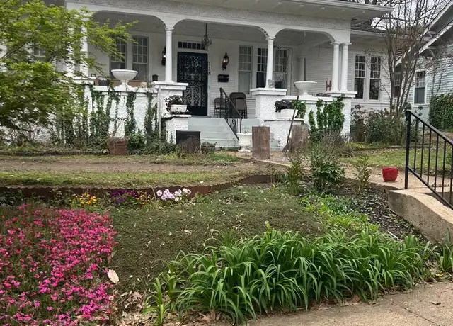 Property at 118 Arlington Ave Unit A, Jackson, TN, 38301, 2 beds, 2 baths, [object Object]