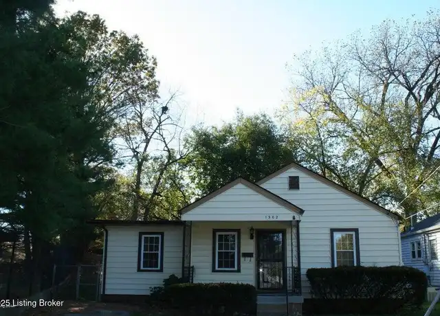 Property at 1302 Schiller Ave, Louisville, KY, 40204, 3 beds, 1 bath, [object Object]