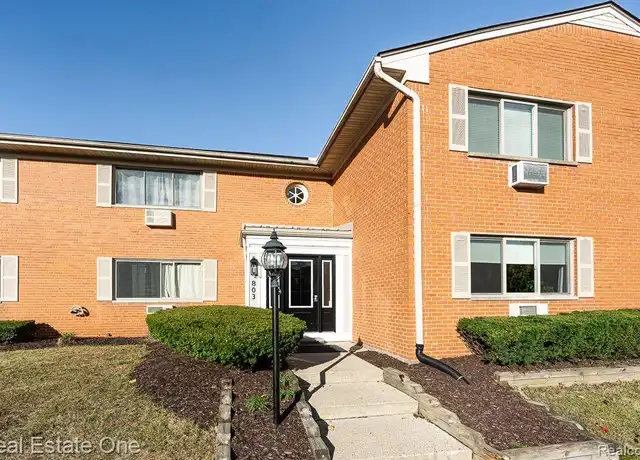 Property at 803 Plate St #204, Rochester, MI, 48307, 1 bed, 1 bath, [object Object]