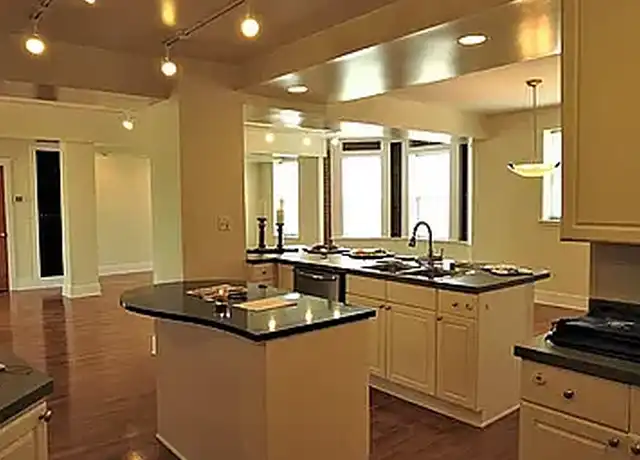 Property at Ashley/ buckingham apartments - 4947 Buckingham Ct, St. Louis, MO, 63108, 2 beds, 1 bath, [object Object]