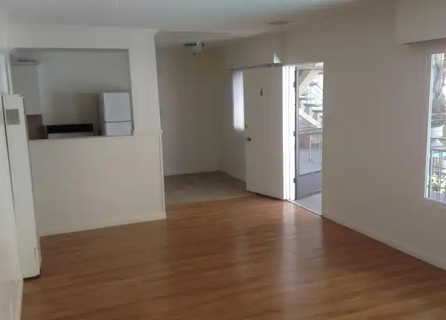 Property at 1235 E Ocean Blvd, Long Beach, CA, 90802, 1 bed, 1 bath, [object Object]