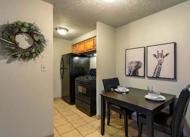 Property at 39 Central Ave, Dayton, OH, 45406, 1 bed, 1 bath, [object Object]