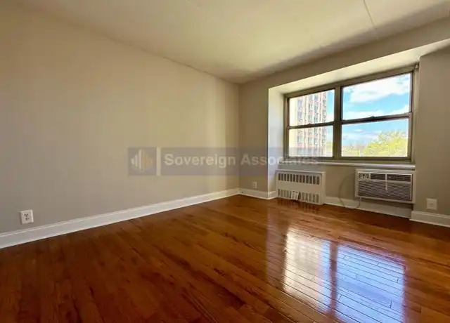 Property at 111 N 3rd Ave, Mount Vernon, NY, 10550, 1 bed, 1 bath, [object Object]