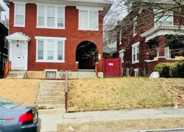 Property at 2040 Market St, Harrisburg, PA, 17103, 2 beds, 1 bath, [object Object]