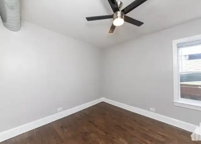 Property at 625 E Groveland Park Unit 3, Chicago, IL, 60616, 3 beds, 1 bath, [object Object]