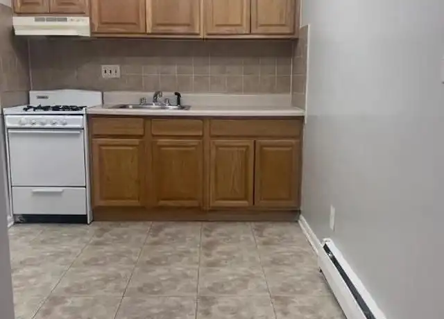Property at 25 Smith St Unit 2, Irvington, NJ, 07111, 1 bed, 1 bath, [object Object]