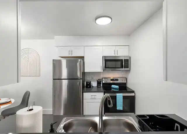 Property at Fringe Midtown - 948 E Devonshire Ave, Phoenix, AZ, 85014, 1 bed, 1 bath, [object Object]
