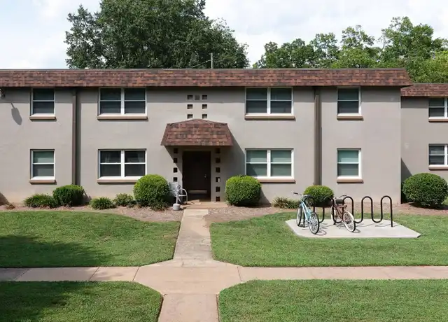 Property at 111 N Calhoun St Unit 2C, Greenville, SC, 29601, 2 beds, 1 bath, [object Object]
