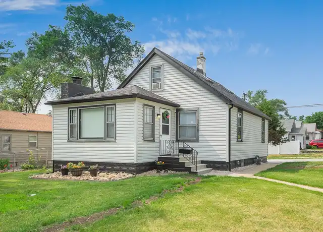 Property at 1725 E Washington St, Joliet, IL, 60433, 3 beds, 1 bath, [object Object]