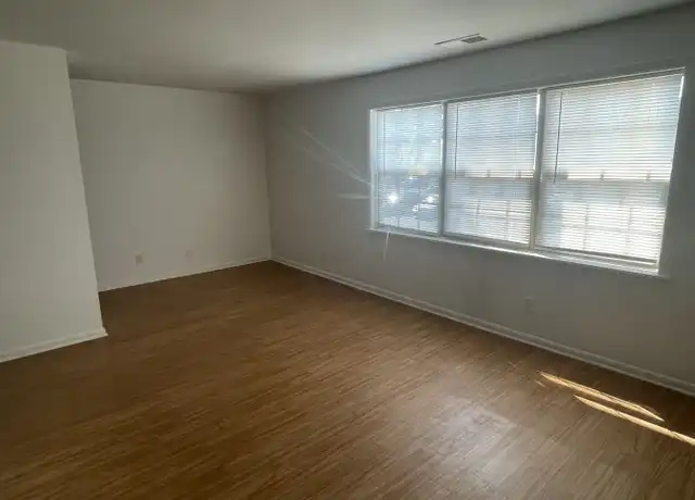 Property at 2401 Marquette Rd Unit A3, Peru, IL, 61354, 2 beds, 1 bath, [object Object]