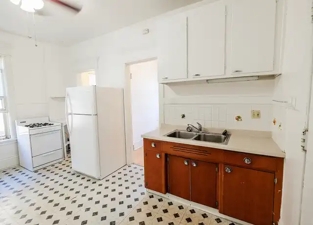 Property at Grand Place ! 657 - 657 Grand Ave, Saint Paul, MN, 55105, 1 bed, 1 bath, [object Object]