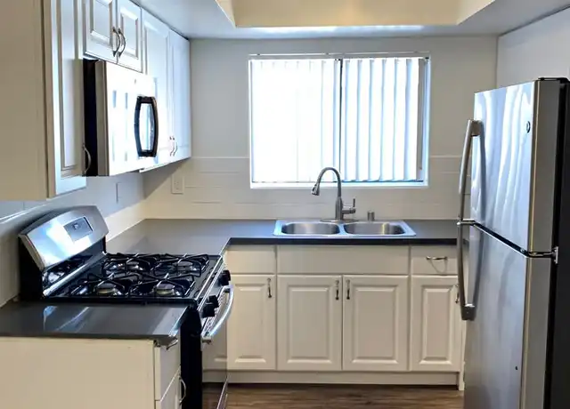Property at 1012 E Acacia Ave Unit 105, Glendale, CA, 91205, 2 beds, 2 baths, [object Object]