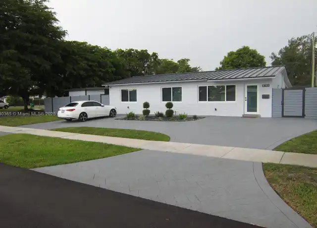 Property at 8760 SW 20th St Unit 8760, Miami, FL, 33165, 3 beds, 1 bath, [object Object]