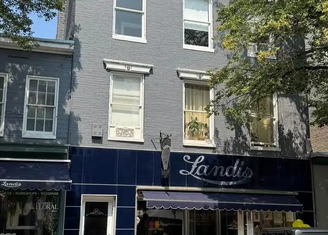 Property at 25 S Market St Apt 3, Frederick, MD, 21701, 1 bed, 1 bath, [object Object]