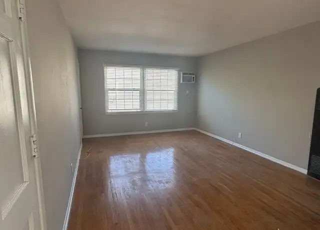 Property at 11135 Camarillo St, North Hollywood, CA, 91602, 2 beds, 1 bath, [object Object]