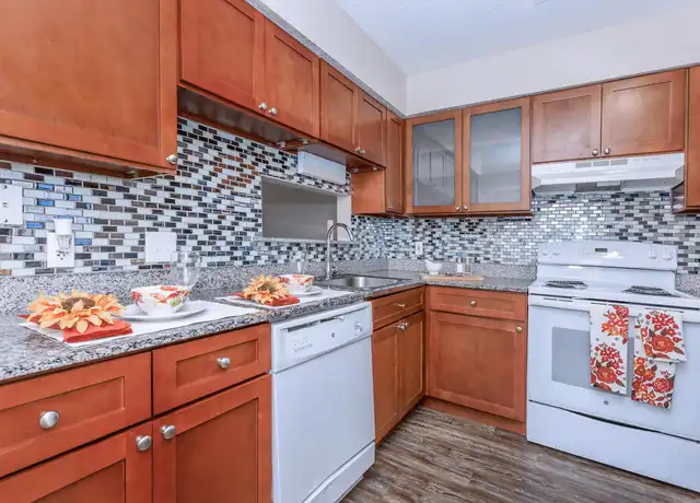 Property at The Terraces at Metairie - 3913 N I 10 Service Rd W, Metairie, LA, 70002, 0-2 beds, 1-2 bath, [object Object]