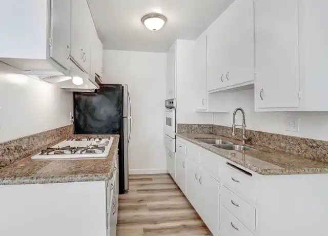Property at 1550 S Saltair Ave Unit 8, Los Angeles, CA, 90025, 2 beds, 1 bath, [object Object]