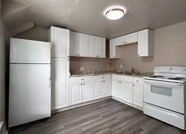 Property at 408 E Pacific St, Appleton, WI, 54911, 2 beds, 1 bath, [object Object]