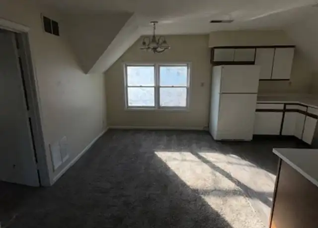 Property at 500 E Franklin St Unit C, Evansville, IN, 47711, 1 bed, 1 bath, [object Object]