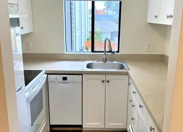 Property at 4830 Fauntleroy Way SW Unit 206, Seattle, WA, 98116, 1 bed, 1 bath, [object Object]