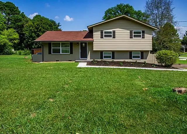 Property at 11001 Roane Dr, Farragut, TN, 37934, 3 beds, 2 baths, [object Object]