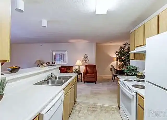 Property at Irvington Heights - 6704 Irvington Rd, Omaha, NE, 68122, 1 bed, 1 bath, [object Object]