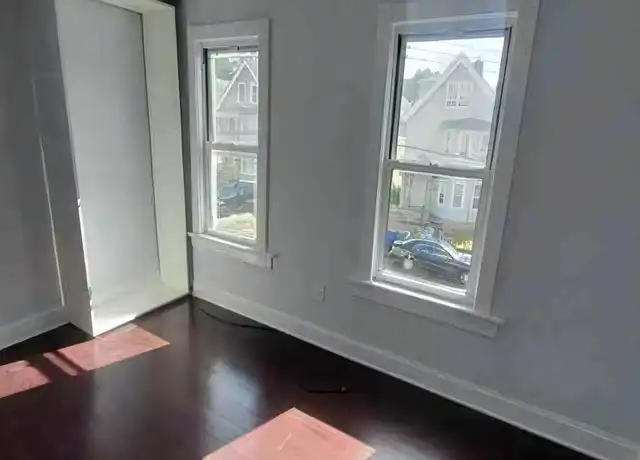 Property at 61 Stevens St Unit 2W, New Haven, CT, 06519, 1 bed, 1 bath, [object Object]