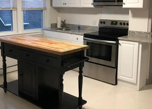 Property at 207 Bucknam St Unit 3, Everett, MA, 02149, 1 bed, 1 bath, [object Object]