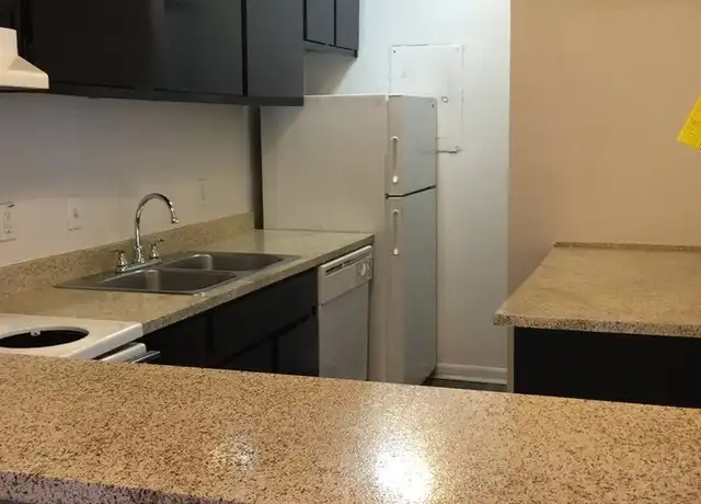 Property at 2217 Briarcliff Rd NE Unit 2209 02, Atlanta, GA, 30329, 2 beds, 1 bath, [object Object]