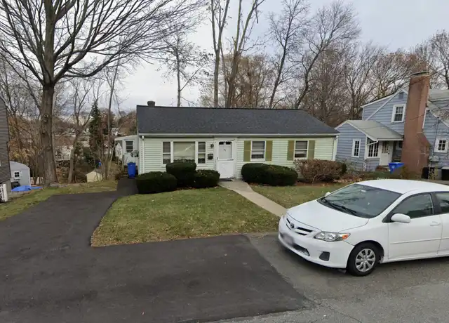 Property at 32 Villa St, Waltham, MA, 02453, 3 beds, 1 bath, [object Object]