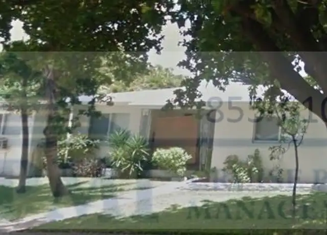 Property at 717 NE 10th St Unit 4, Hallandale Beach, FL, 33009, 1 bed, 1 bath, [object Object]