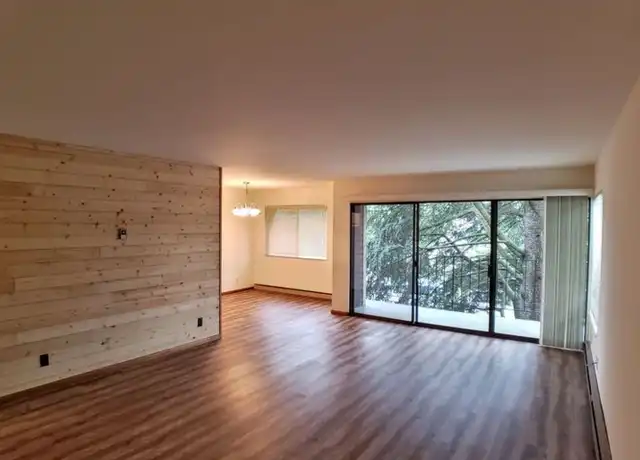Property at 13322 Greenwood Ave N Unit 202, Seattle, WA, 98133, 2 beds, 1 bath, [object Object]