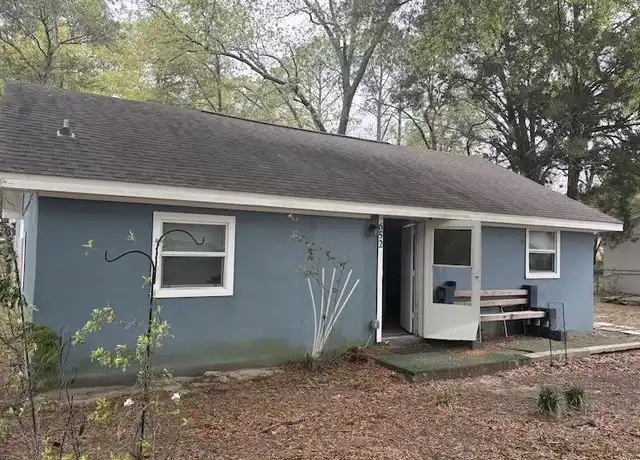 Property at 652 Blakely Ave, Crestview, FL, 32536, 3 beds, 2 baths, [object Object]