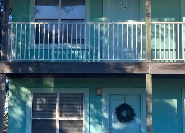 Property at 587 Florosa Ct, Mary Esther, FL, 32569, 2 beds, 2 baths, [object Object]