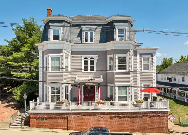 Property at 25 N Main St #5, Wolfeboro, NH, 03894, 2 beds, 2 baths, [object Object]