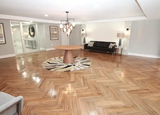 Property at Chateaugay Apartments - 500 Hoodridge Dr, Pittsburgh, PA, 15234, 1 bed, 1 bath, [object Object]
