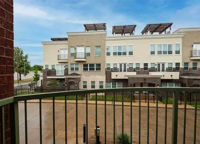 Property at 1207 Beaconsfield Ln Unit Exec, Arlington, TX, 76011, 2 beds, 2.5 baths, [object Object]