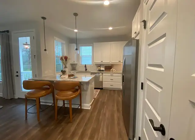 Photo of 2076 Harvest Pond Cir, Suwanee, GA 30024