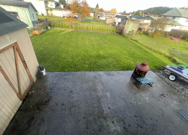 Photo of 305 Calistoga St W #1, Orting, WA 98360