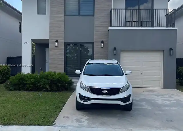 Property at 254 NW 11th Ct, Florida City, FL, 33034, 5 beds, 4.5 baths, [object Object]