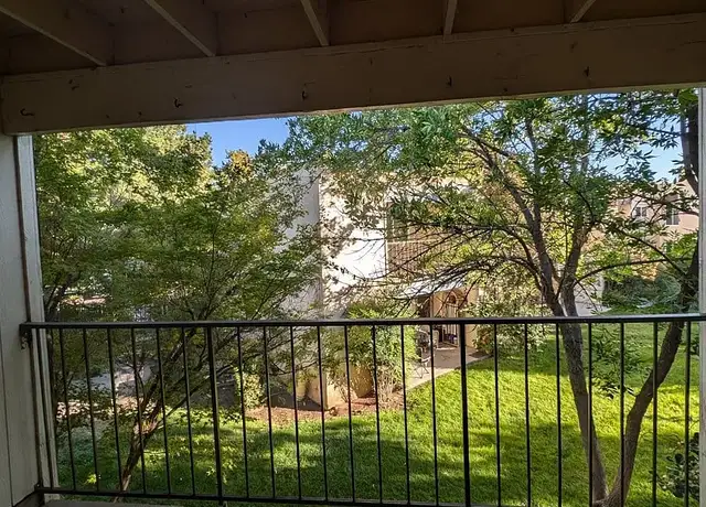 Photo of 4300 Bryn Mawr Dr NE, Albuquerque, NM 87107