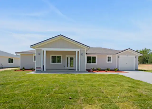 Property at 147 Hartford St, Hawthorne, FL, 32640, 3 beds, 2 baths, [object Object]