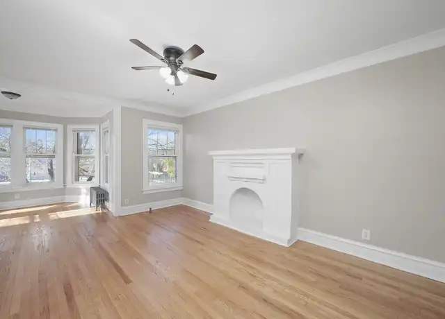 Property at 306 S Kenilworth Ave Unit 2S -R-1, Oak Park, IL, 60302, 2 beds, 1 bath, [object Object]